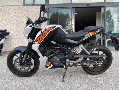 125 DUKE ABS