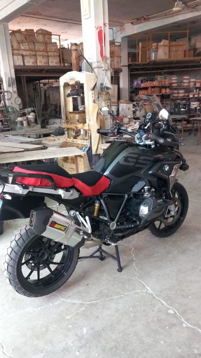 1250 GS TRIPLE BLACK